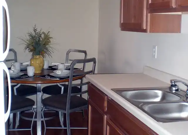 Property at Willows On France - 8848 Goodrich Rd, Minneapolis, MN, 55437, 2 beds, 1 bath, [object Object]