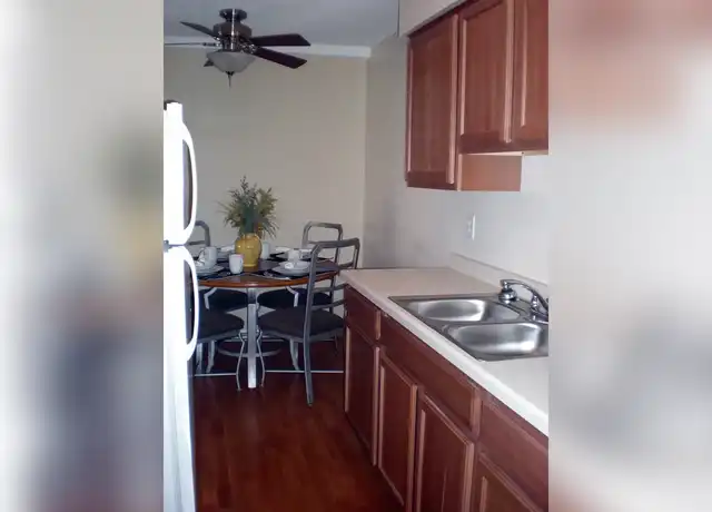 Property at Willows On France - 8848 Goodrich Rd, Minneapolis, MN, 55437, 2 beds, 1 bath, [object Object]