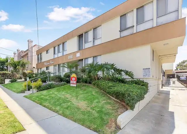Property at Molanda Palms Apartments - 808 Glenway Dr, Inglewood, CA, 90302, 2 beds, 2 baths, [object Object]