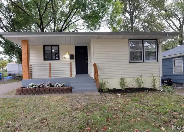 Property at 1129 Spring Ave, Saint Charles, MO, 63301, 3 beds, 2 baths, [object Object]
