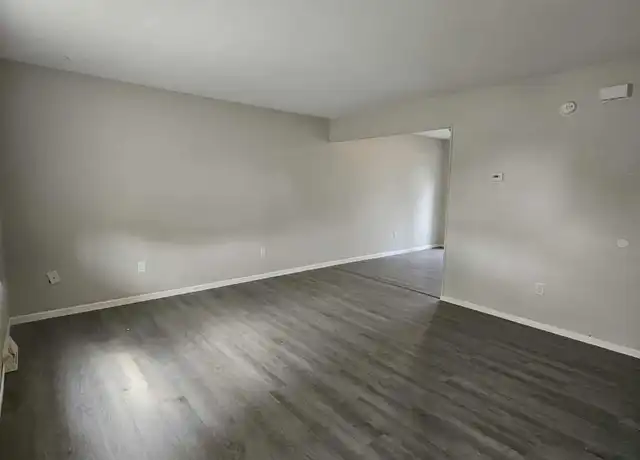 Property at 203 Country Villa Ln, St Robert, MO, 65584, 2 beds, 1 bath, [object Object]