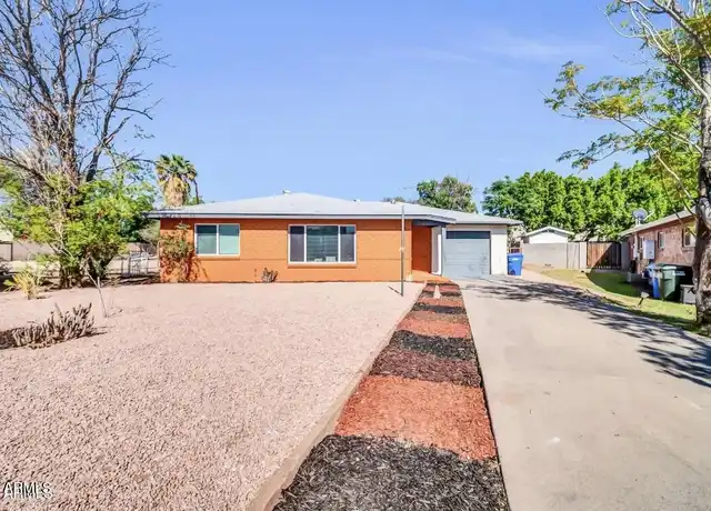 Property at 7039 N 15th St, Phoenix, AZ, 85020, 3 beds, 2 baths, [object Object]
