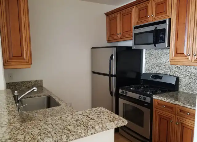 Property at 320 N Oakhurst Dr Unit 205, Beverly Hills, CA, 90210, 2 beds, 2 baths, [object Object]