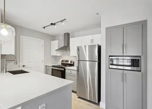 Property at Lennox - 10350 W McDowell Rd, Avondale, AZ, 85392, 1 bed, 1 bath, [object Object]