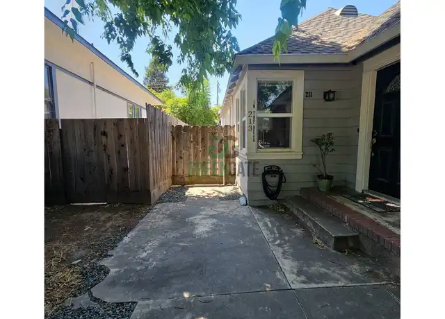 Property at 213 Virginia Ave, Modesto, CA, 95354, 1 bed, 1 bath, [object Object]