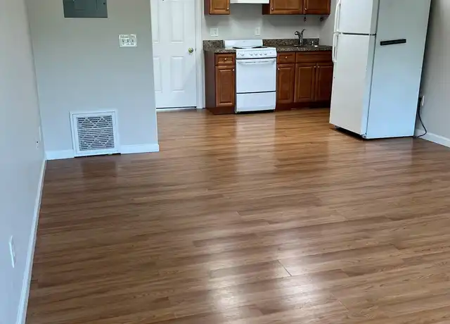 Property at 2064 E Main St, Cortlandt, NY, 10567, 0 beds, 1 bath, [object Object]