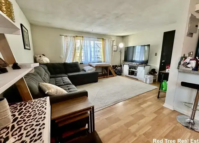 Property at 260 River St, Waltham, MA, 02453, 1 bed, 1 bath, [object Object]