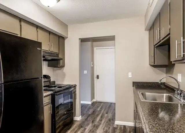 Property at Tudor Arms - 3065 Tremainsville Rd, Toledo, OH, 43613, 1-2 bed, 1 bath, [object Object]