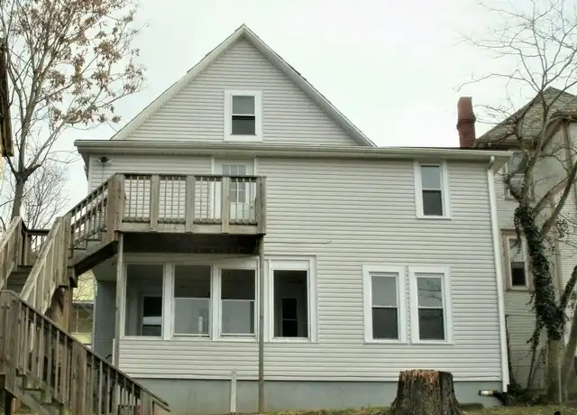 Property at 121 Muskingum Dr Unit Down, Marietta, OH, 45750, 2 beds, 1 bath, [object Object]