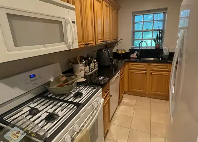 Property at 53 Lake Shore Ct Unit 1, Boston, MA, 02135, 2 beds, 1 bath, [object Object]