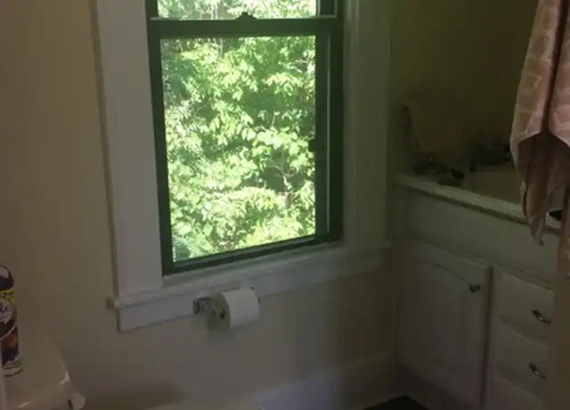 Property at 92 W Union St Unit C, Athens, OH, 45701, 5 beds, 2 baths, [object Object]