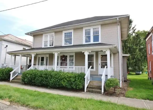 Property at 39 W 2nd St Unit C, Frazeysburg, OH, 43822, 1 bed, 1 bath, [object Object]