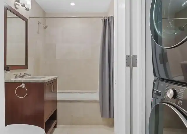 Property at 100 Riverside Blvd, New York, NY, 10069, 1 bed, 1 bath, [object Object]