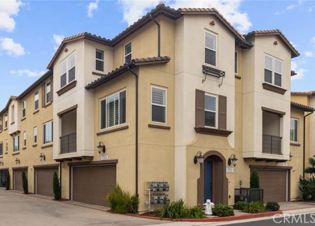 Photo of 17553 Waterfall Ct, Fountain Valley, CA 92708
