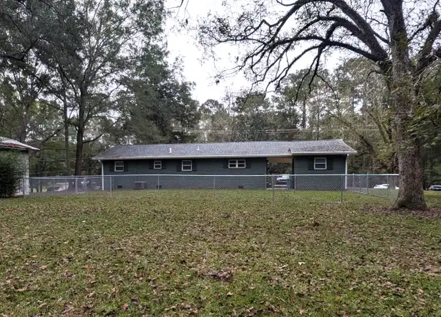 Property at 8 Front St, Sumrall, MS, 39482, 3 beds, 2 baths, [object Object]