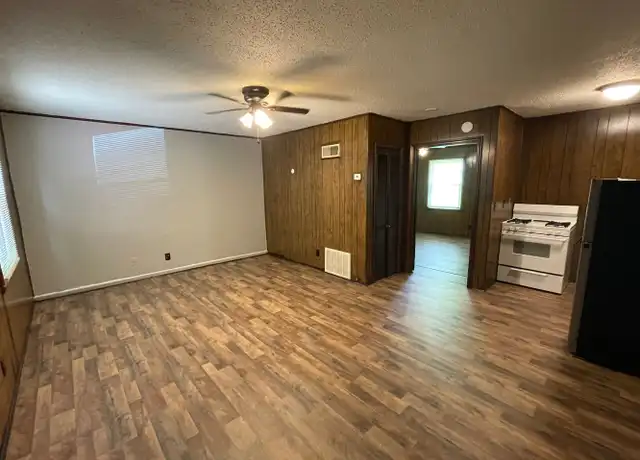 Property at 1918 Winget St Unit 2, Gastonia, NC, 28052, 1 bed, 1 bath, [object Object]