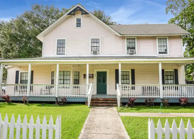 Property at 301 E Robert St Unit C, Hammond, LA, 70401, 1 bed, 1 bath, [object Object]