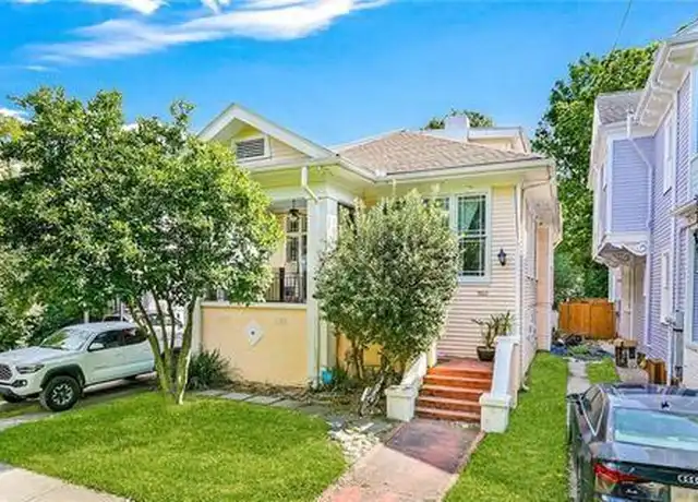 Property at 7927 Oak St Unit A, New Orleans, LA, 70118, 3 beds, 1 bath, [object Object]