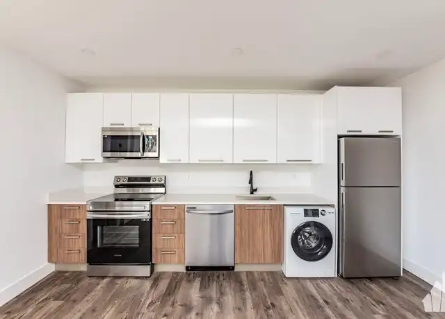 Property at 945 W Carmen Ave Unit 403, Chicago, IL, 60640, 0 beds, 1 bath, [object Object]