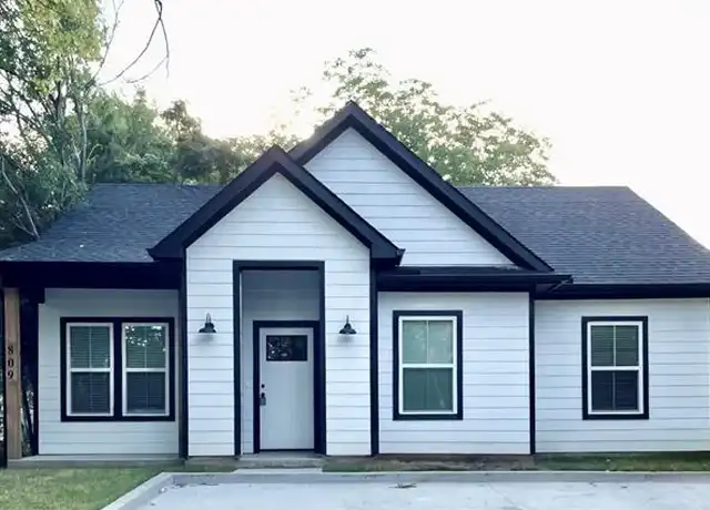 Property at 809 S Willow St, Sherman, TX, 75090, 3 beds, 2 baths, [object Object]