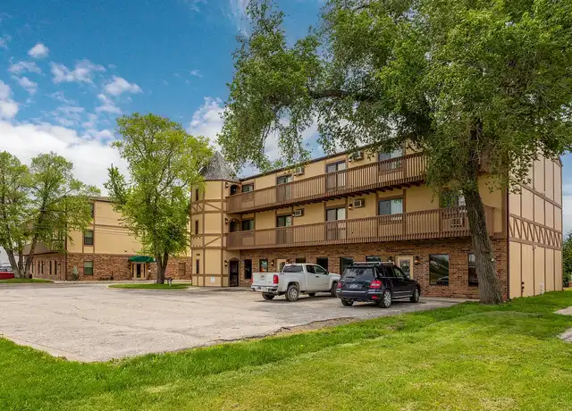 Property at Alexis Manor - 1165 S Riverside Dr, Iowa City, IA, 52246, 0 beds, 1 bath, [object Object]