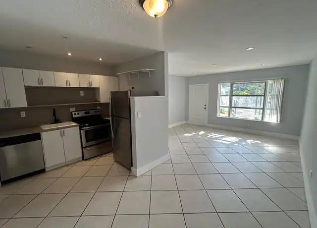 Property at 408 NE 7th Ave Unit 7, Fort Lauderdale, FL, 33301, 2 beds, 2 baths, [object Object]