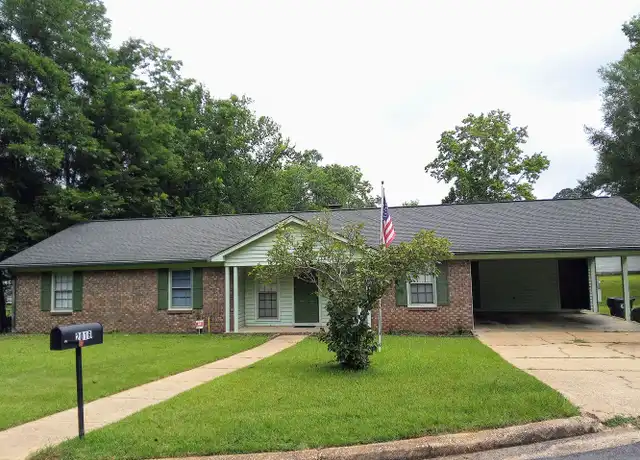 Property at 2016 27th St E, Tuscaloosa, AL, 35405, 3 beds, 2 baths, [object Object]