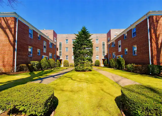 Property at 33 E Grand St Unit B3C, Mt Vernon, NY, 10552, 2 beds, 1 bath, [object Object]