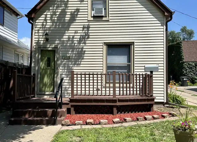 Property at 3059 Hanscom Blvd, Omaha, NE, 68105, 2 beds, 1 bath, [object Object]