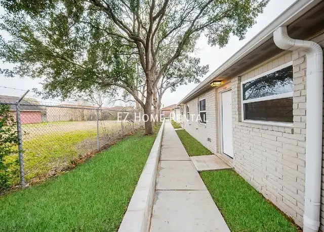 Property at 5044 Mallow St Unit A, Houston, TX, 77033, 2 beds, 1 bath, [object Object]