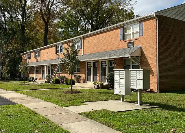 Property at Lincoln Court Apartments - 4 Lincoln Ave, Clementon, NJ, 08021, 1 bed, 1 bath, [object Object]