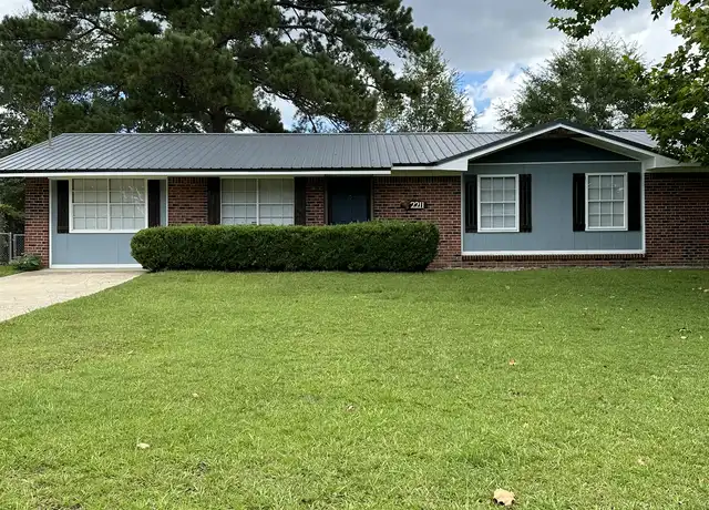 Property at 2211 Shannondoah Dr, Dothan, AL, 36301, 3 beds, 2 baths, [object Object]