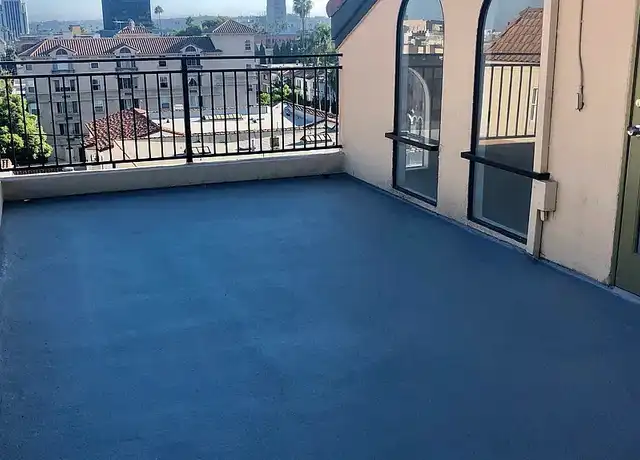 Property at Cochran Island Apartments - 342 S Cochran Ave, Los Angeles, CA, 90036, 1-2 bed, 1-2 bath, [object Object]