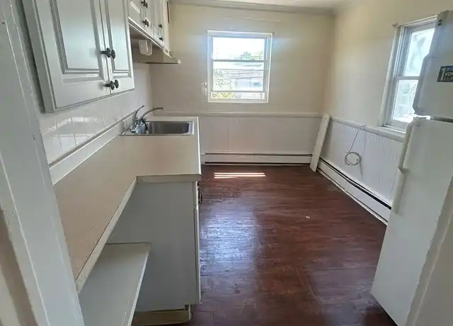 Property at 61 Van Zant St Unit 2nd FL, Norwalk, CT, 06855, 1 bed, 1 bath, [object Object]