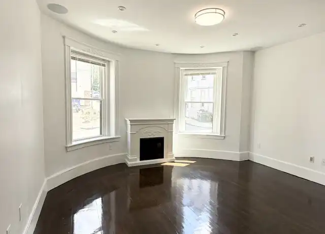 Property at 38 Cameron St Unit 1, Brookline, MA, 02445, 2 beds, 1 bath, [object Object]