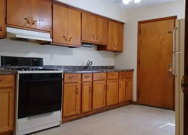 Property at 1215 Burton St Unit 1215, Rockford, IL, 61103, 2 beds, 1 bath, [object Object]