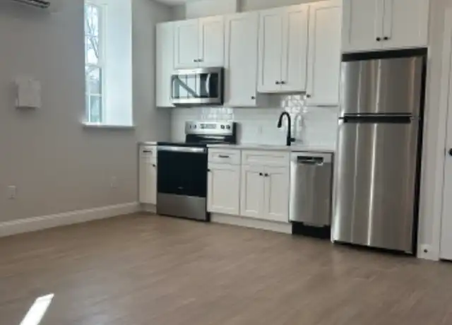 Property at 1193 Commercial St Unit 2B, Weymouth, MA, 02189, 1 bed, 1 bath, [object Object]
