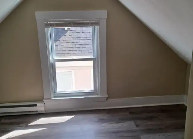 Property at 16 Homer St Unit 3, New Bedford, MA, 02740, 4 beds, 1 bath, [object Object]