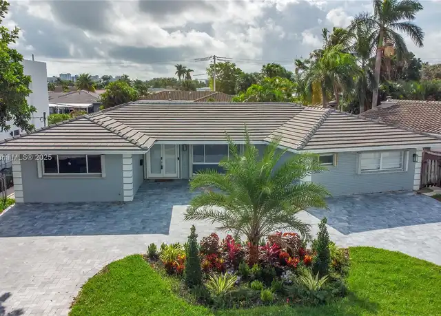 Property at 2810 NE 59th Ct, Fort Lauderdale, FL, 33308, 3 beds, 3.5 baths, [object Object]
