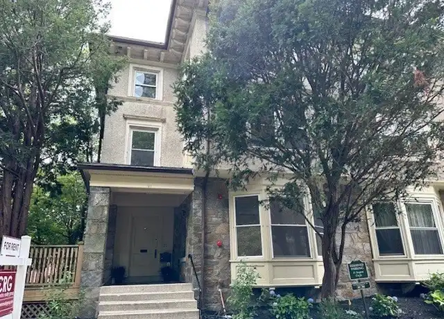 Property at 21 Regent Cir Unit 5, Brookline, MA, 02445, 2 beds, 1 bath, [object Object]