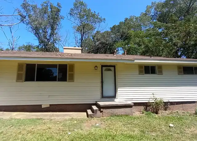 Property at 306 N Southland Dr, Jackson, MS, 39212, 3 beds, 1.5 baths, [object Object]