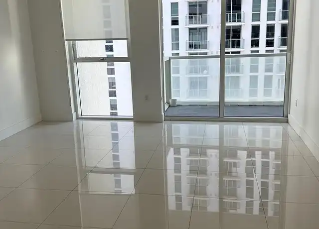 Property at 253 NE 2nd St #2206, Miami, FL, 33132, 1 bed, 1 bath, [object Object]