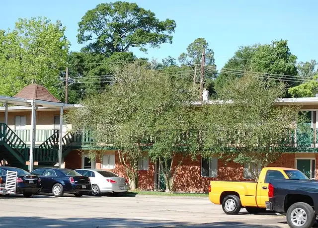 Photo of 9262 Florida Blvd, Baton Rouge, LA 70815