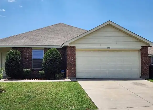 Property at 5525 Parkview Hills Ln, Fort Worth, TX, 76179, 3 beds, 2 baths, [object Object]