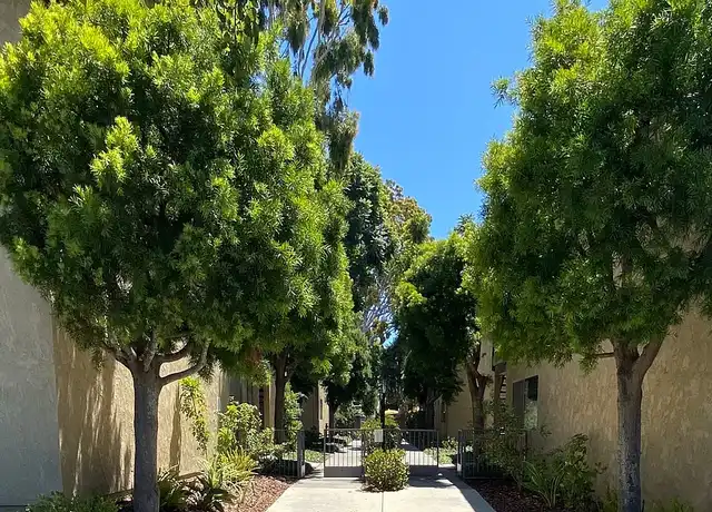Property at Parkwood Gardens - 1800 Gina Dr, Oxnard, CA, 93030, 0-1 beds, 1 bath, [object Object]