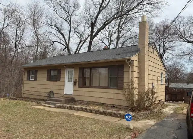 Property at 32 Clifton Pl, Norwich, CT, 06360, 3 beds, 1 bath, [object Object]