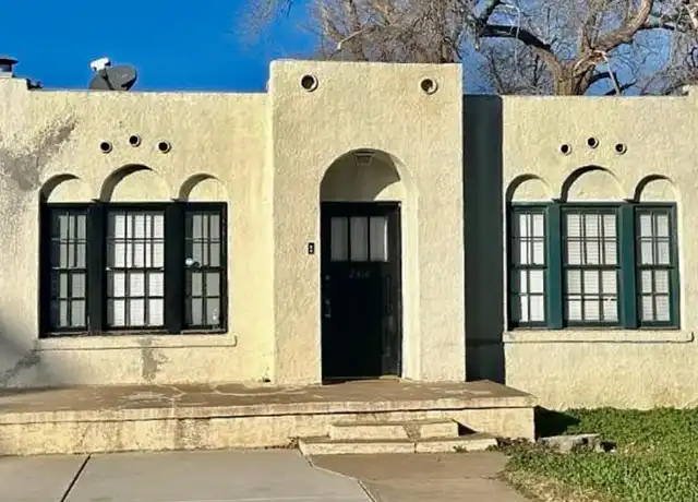 Property at 2406 21st St, Lubbock, TX, 79411, 2 beds, 1 bath, [object Object]