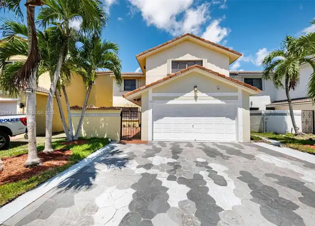 Property at 15157 SW 95th St Unit 15157, Miami, FL, 33196, 5 beds, 3 baths, [object Object]