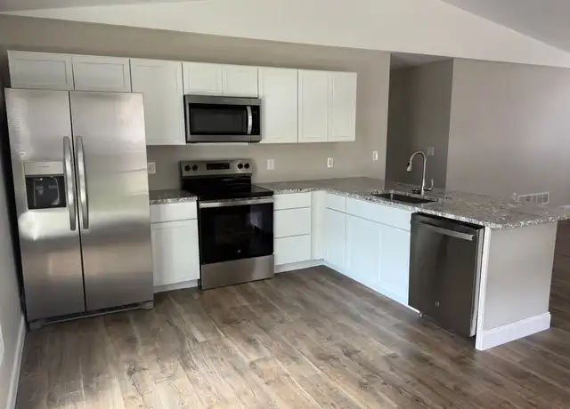 Property at 801 Hardin St Unit 201, Columbia, MO, 65203, 3 beds, 2 baths, [object Object]