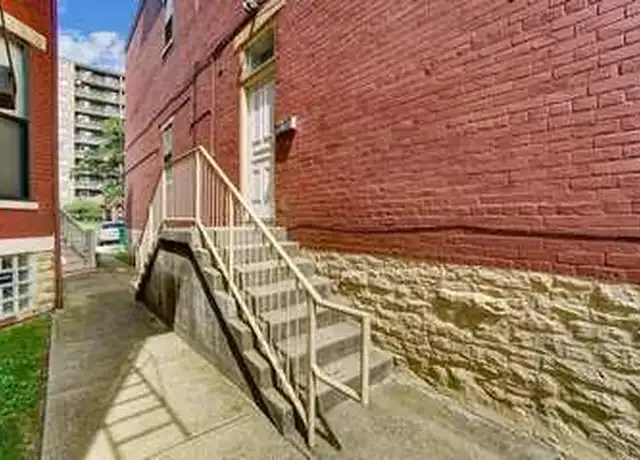 Property at 852 Lincoln Ave Unit A, Cincinnati, OH, 45206, 2 beds, 1 bath, [object Object]